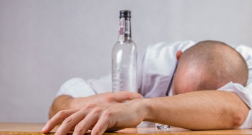Consideraciones para el abordaje psicoterapéutico del paciente adicto al alcohol